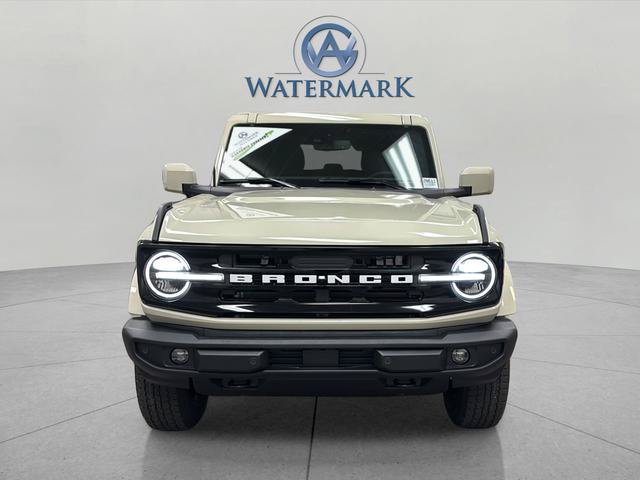 New 2026 Ford Bronco Outer Banks AWD/4WD image 8