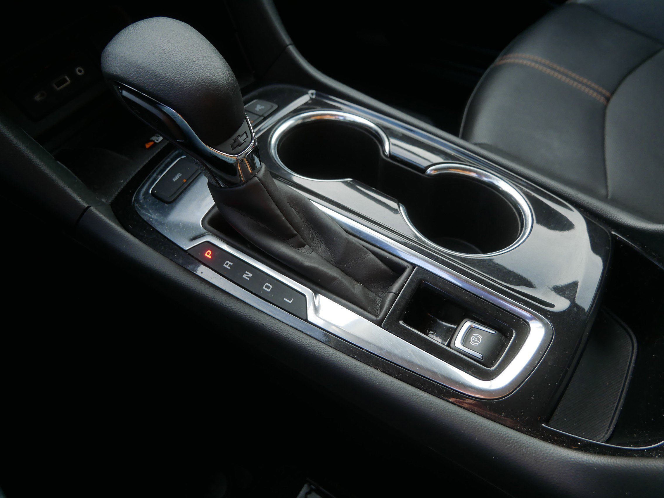 Used 2022 Chevrolet Equinox Premier image 29