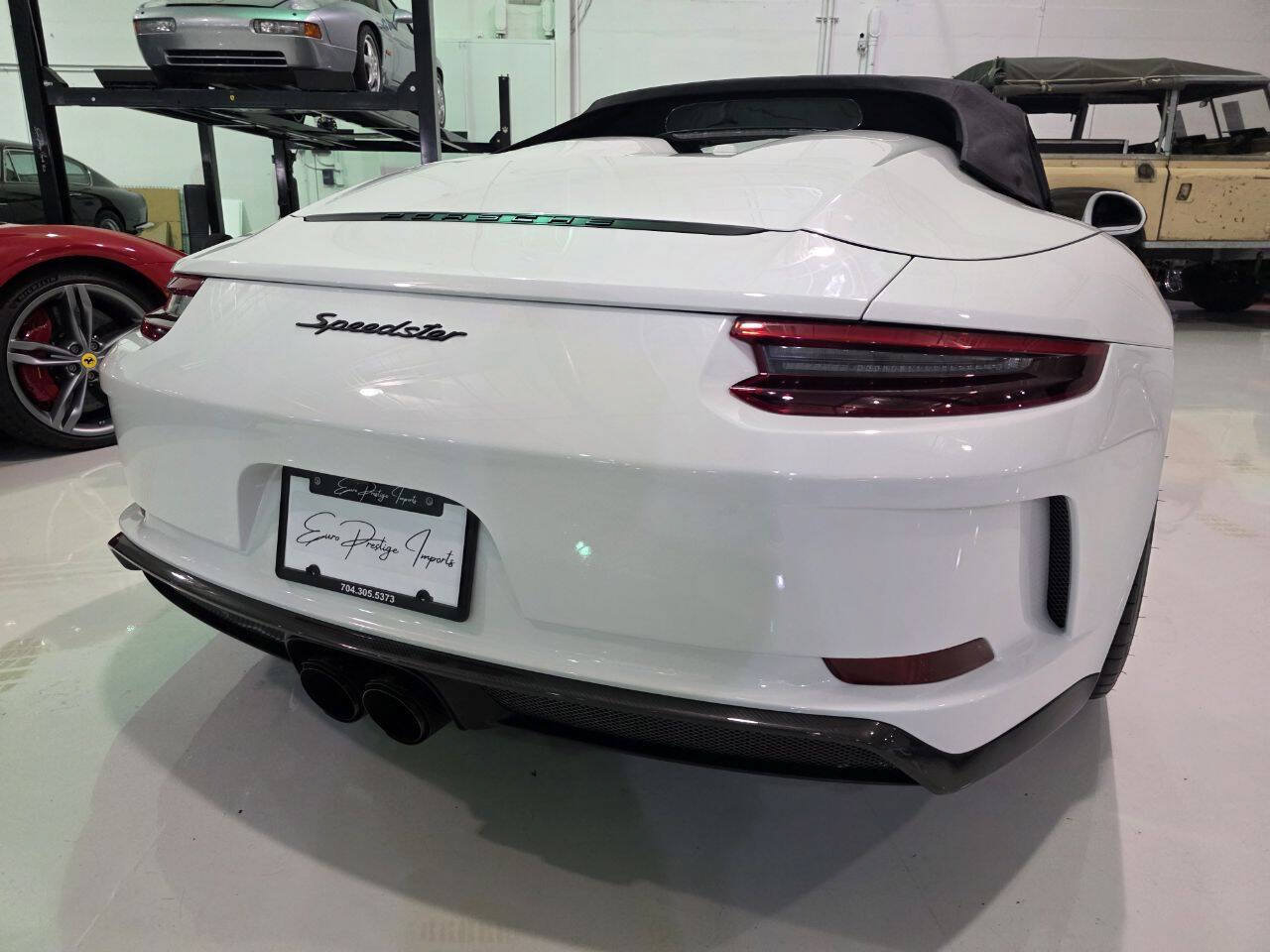 Used 2019 Porsche 911 Speedster RWD image 9