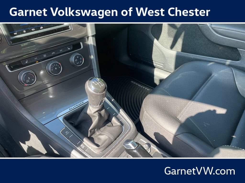 Used 2017 Volkswagen Golf Alltrack S AWD/4WD image 11
