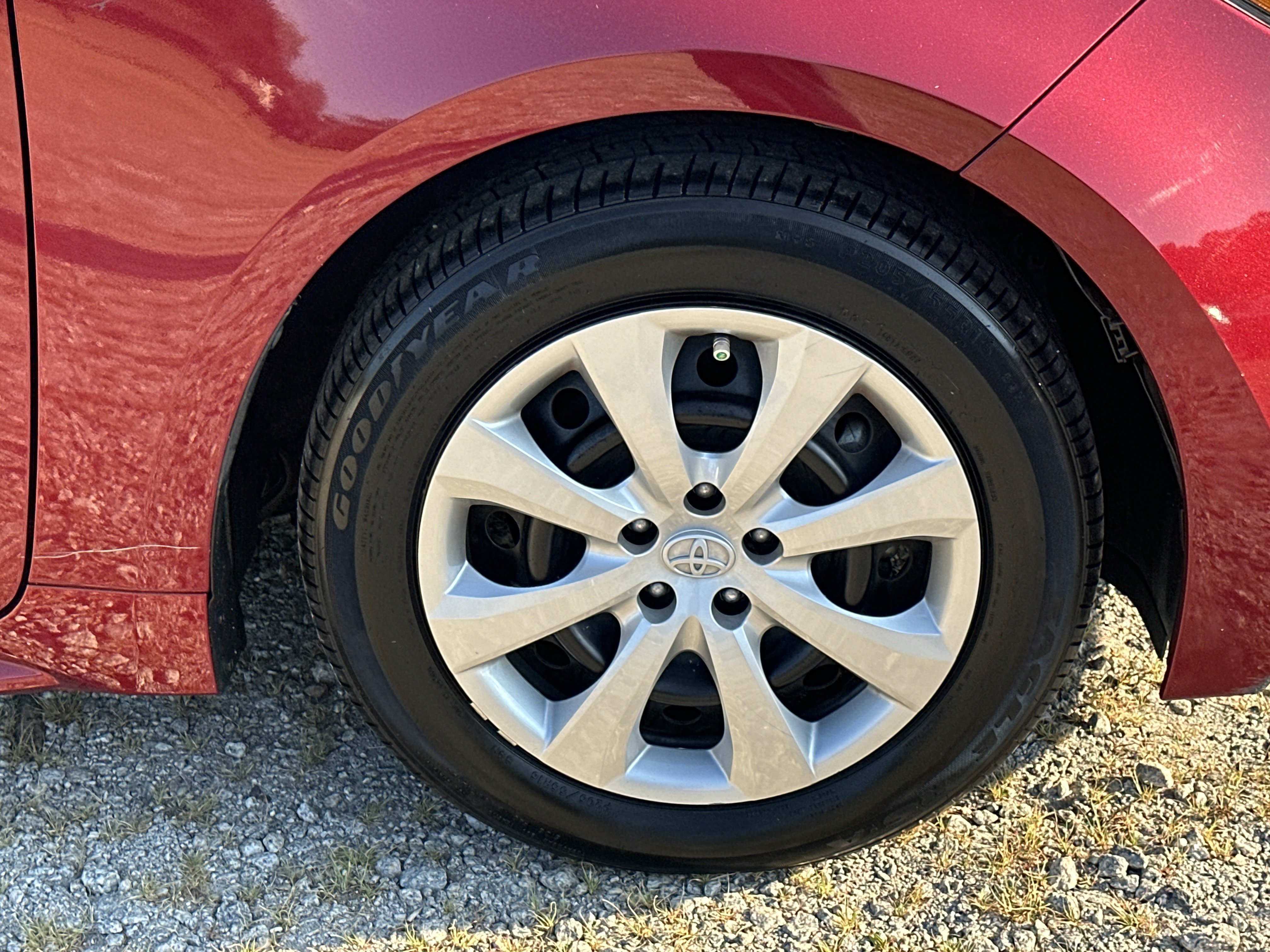 Used 2024 Toyota Corolla LE FWD image 12