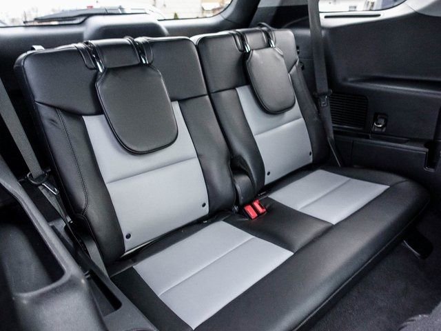 Used 2022 Ford Explorer XLT w/ Equipment Group 202A image 17