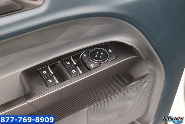 New 2025 Ford Maverick XL image 9
