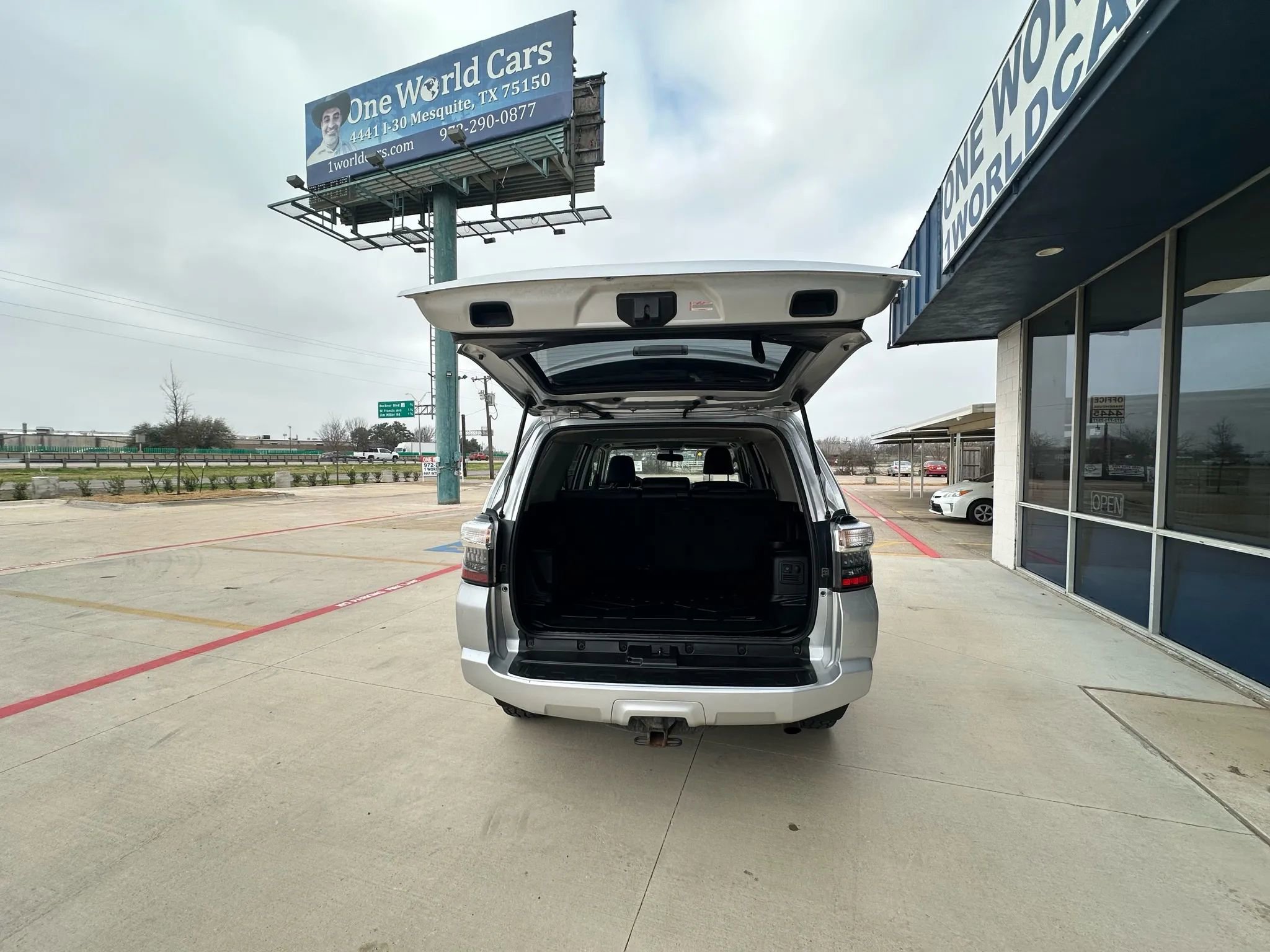 Used 2014 Toyota 4Runner SR5 Premium image 9