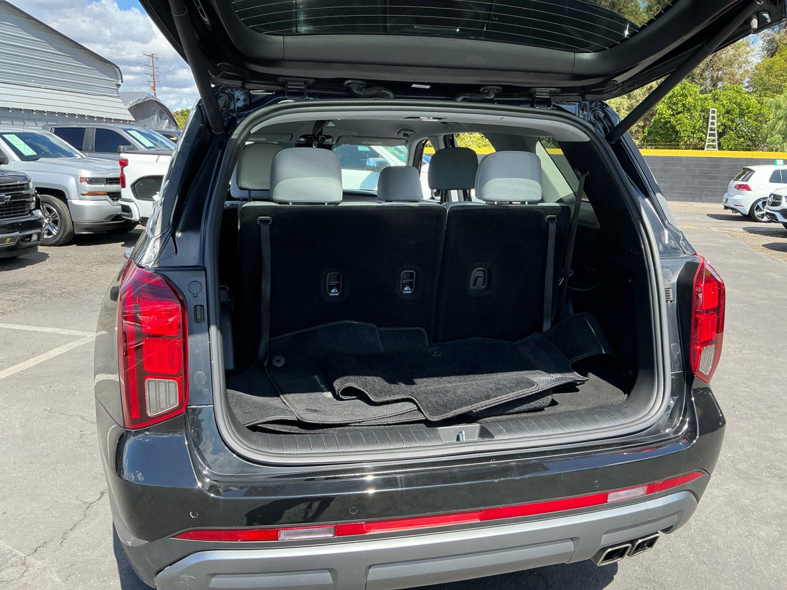 Used 2024 Hyundai Palisade SEL FWD image 25