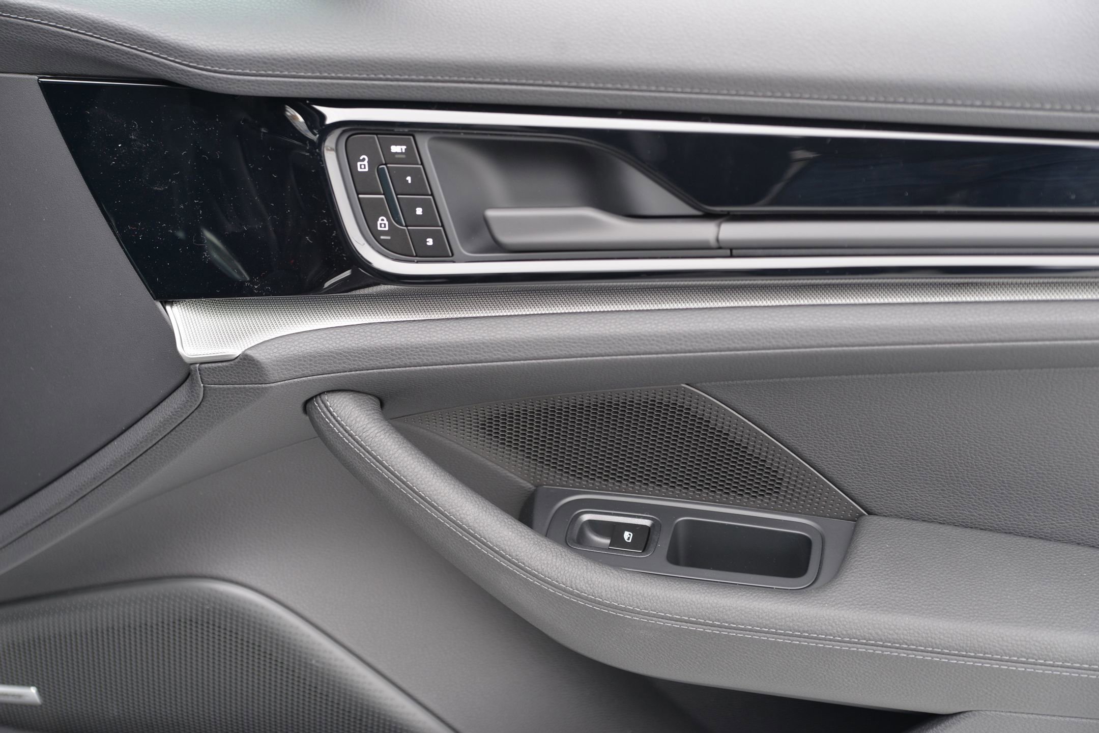 New 2026 Porsche Panamera 4 image 18