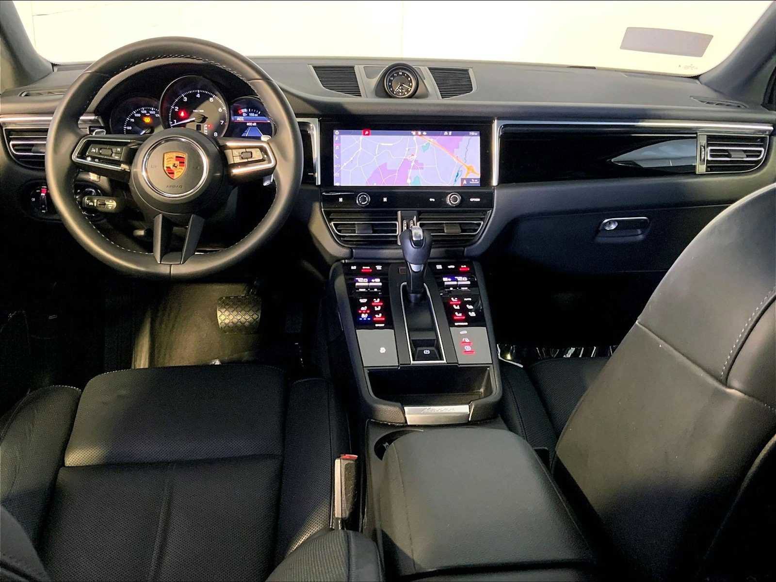 Certified 2023 Porsche Macan AWD/4WD image 14