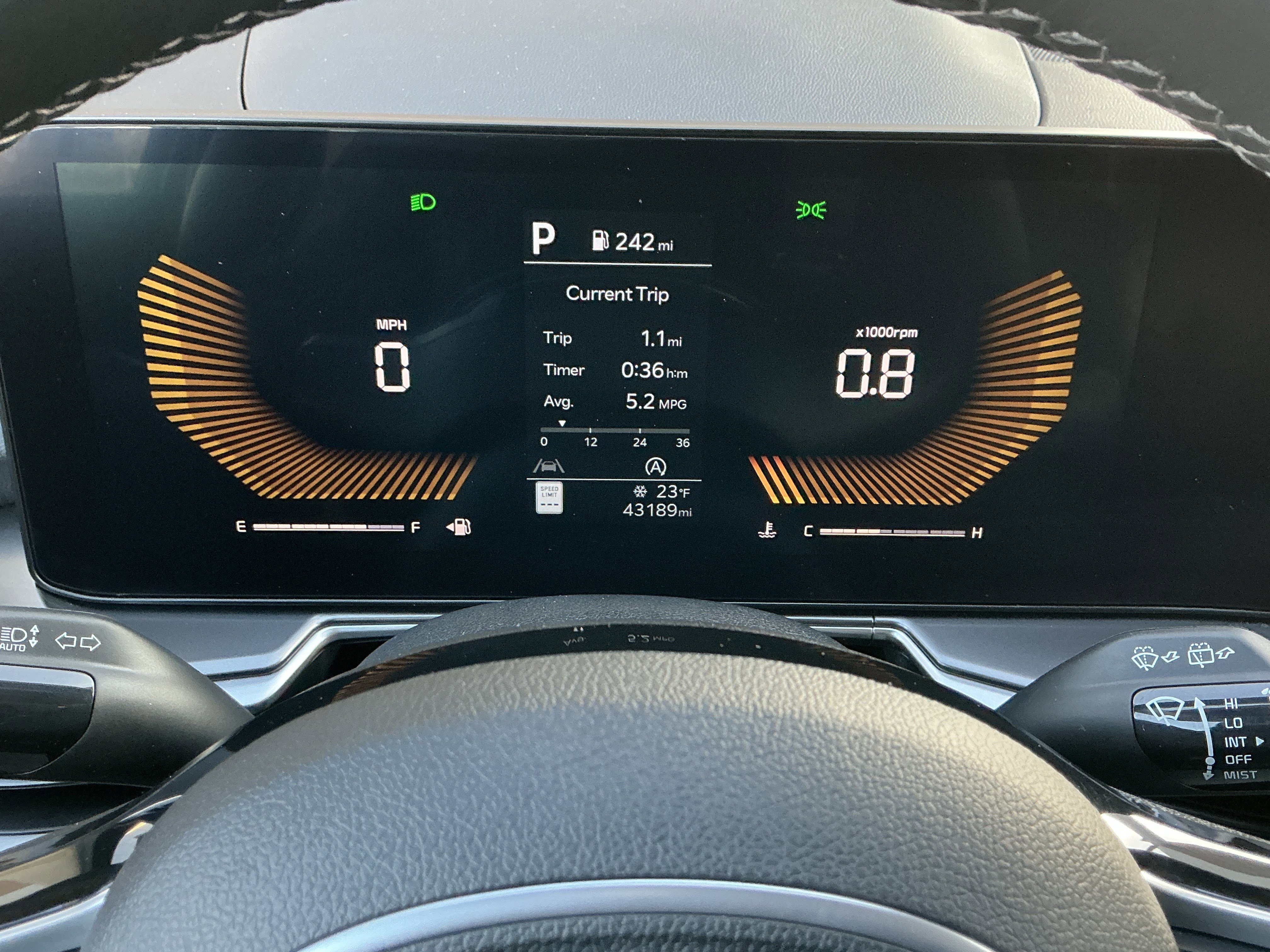 Used 2024 Kia Sorento S image 8