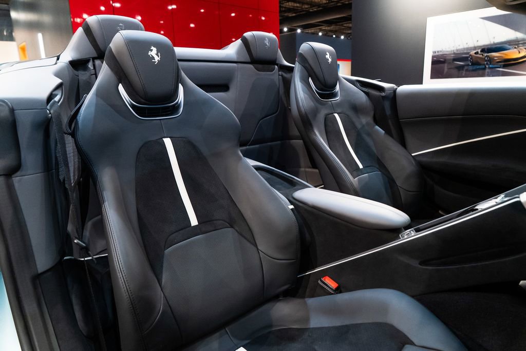 Used 2024 Ferrari Roma Spider image 46