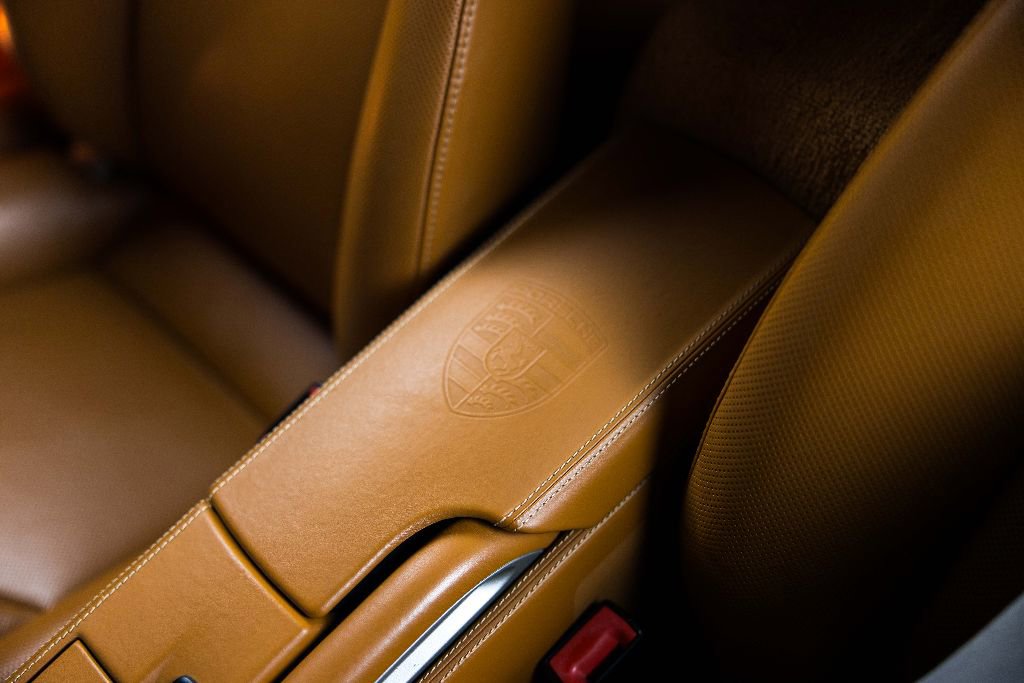 Used 2011 Porsche 911 Turbo S image 38