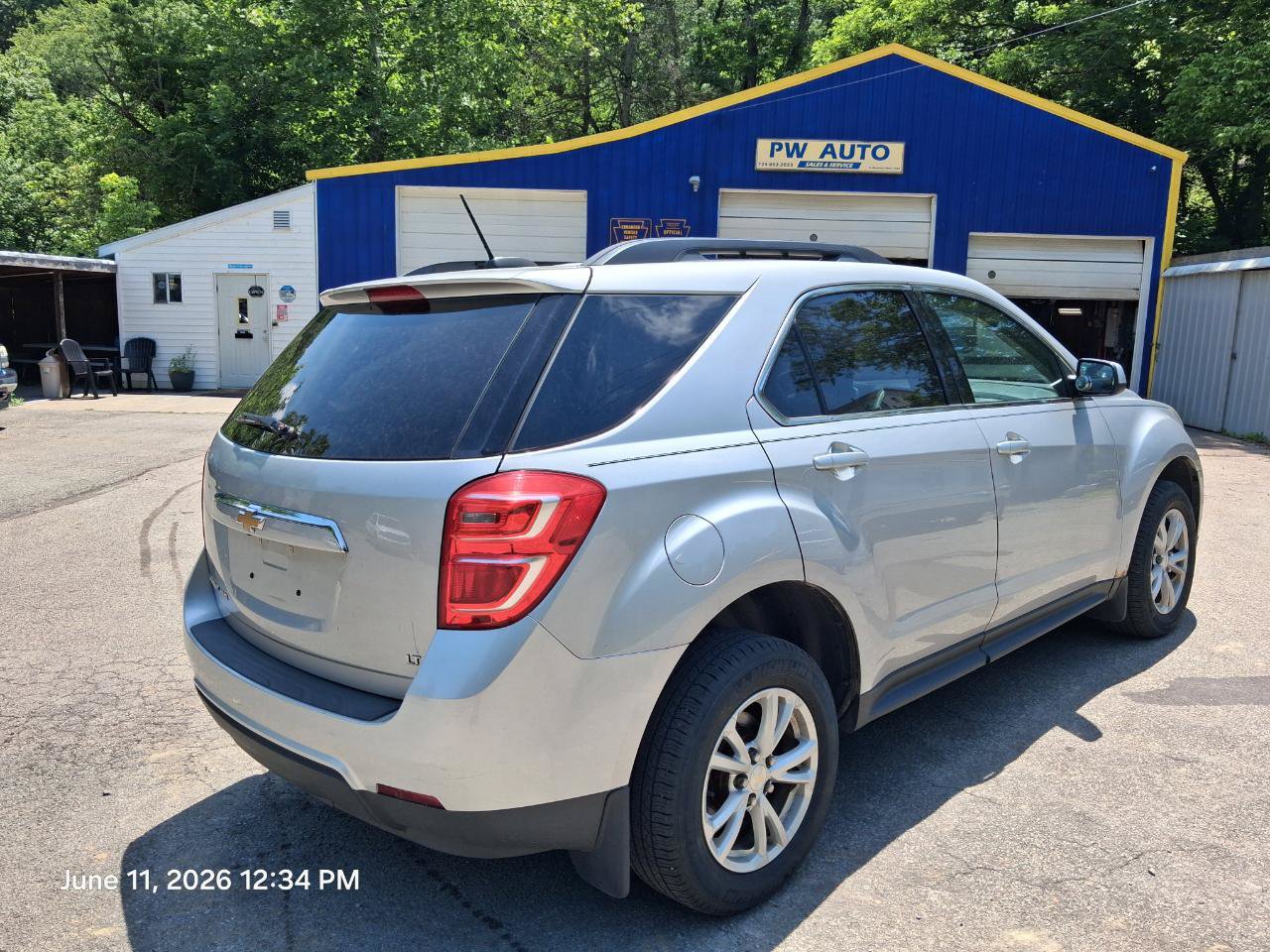 Used 2017 Chevrolet Equinox LT w/ Convenience Package AWD/4WD image 5