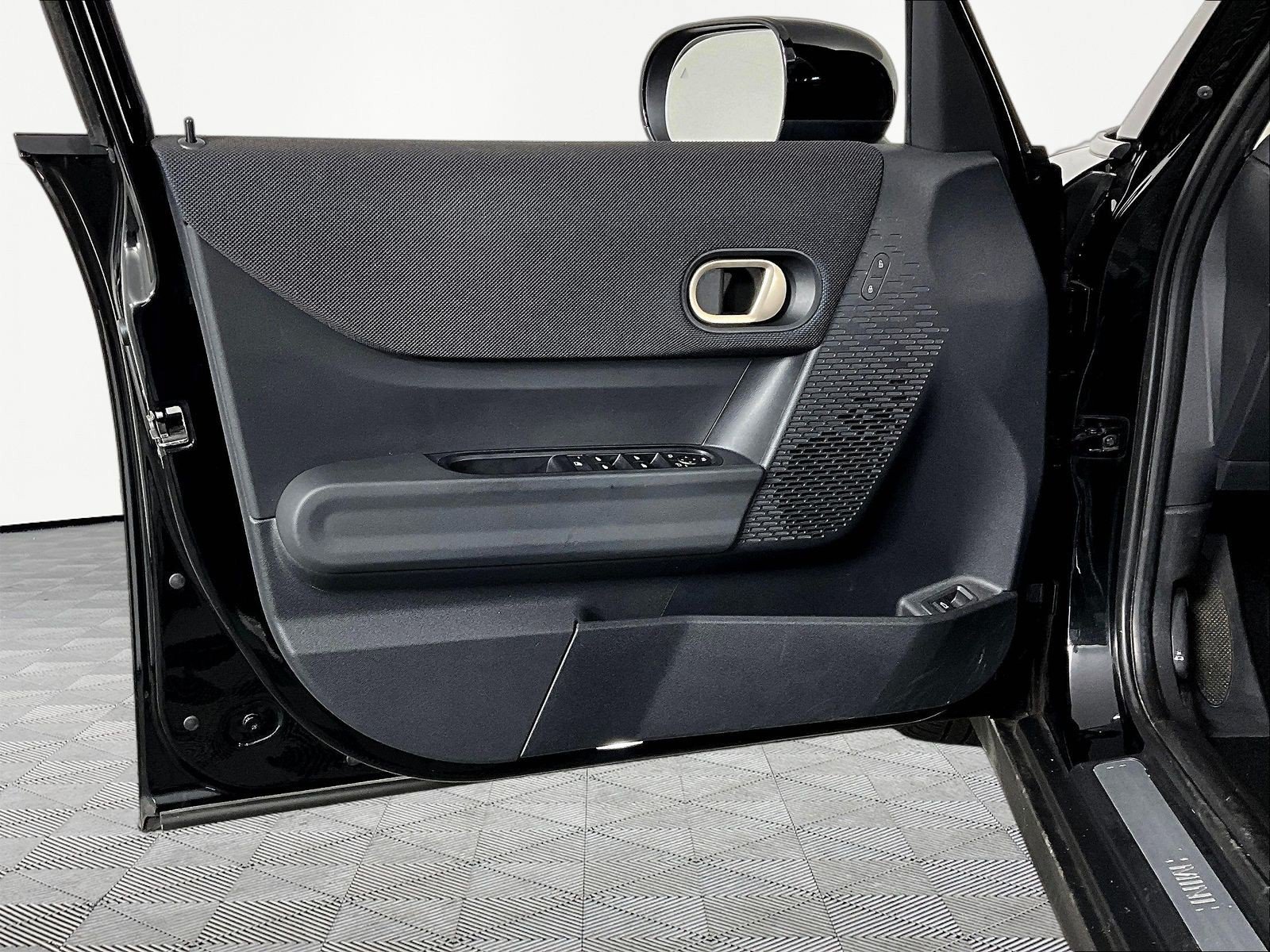 Used 2025 MINI Cooper S FWD image 18
