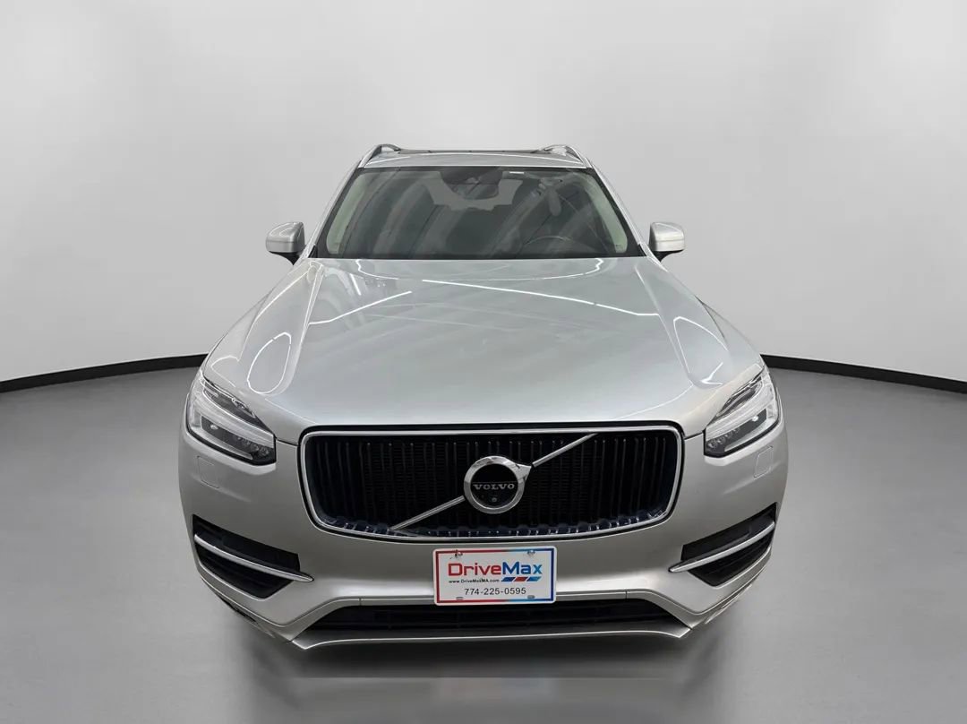 Used 2018 Volvo XC90 T6 Momentum w/ Convenience Package AWD/4WD image 2