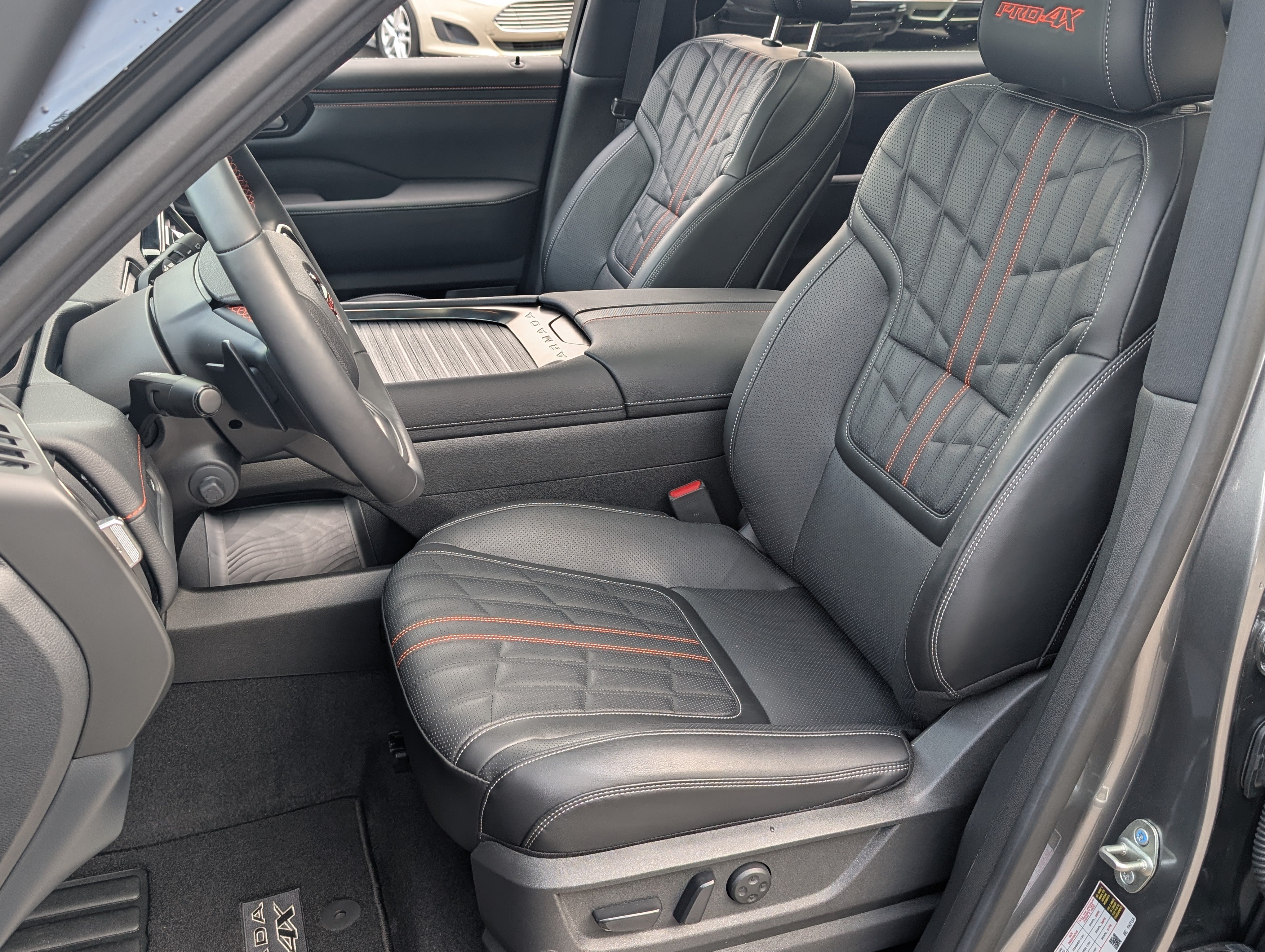 Used 2026 Nissan Armada PRO-4X AWD/4WD image 17