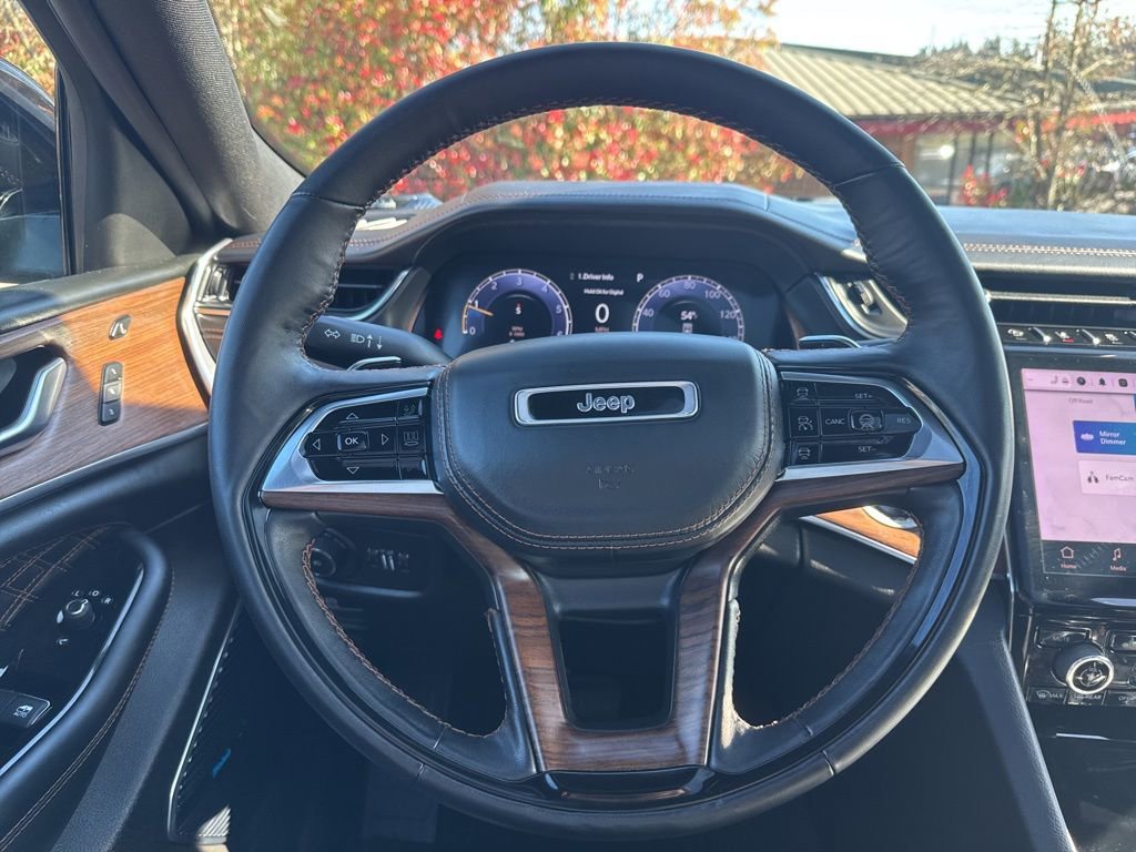 Used 2024 Jeep Grand Cherokee L Summit w/ Advanced Protech Group IV image 17