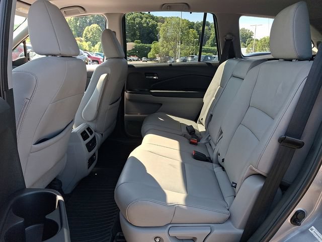 Used 2016 Honda Pilot Touring image 17