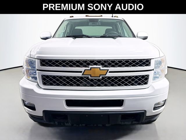 Used 2014 Chevrolet Silverado 2500 LT w/ Z71 Appearance Package image 4