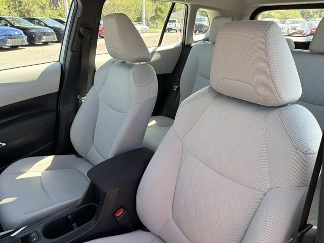 Certified 2025 Toyota Corolla Cross L image 10
