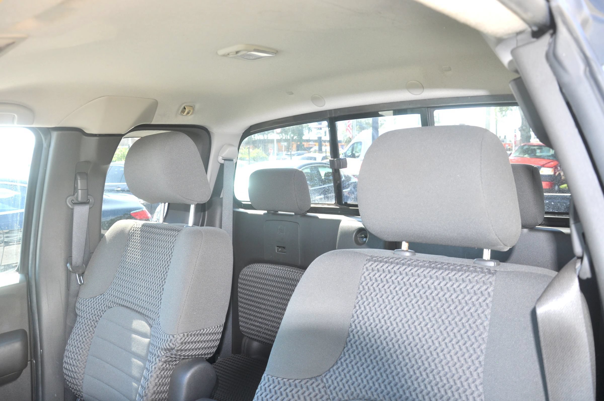 Used 2006 Nissan Frontier SE w/ (P01) Power Pkg RWD image 13