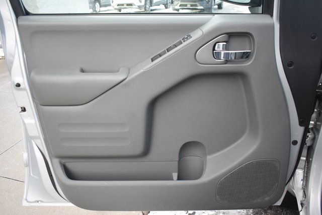 Used 2016 Nissan Frontier SV w/ SV Value Truck Package image 14