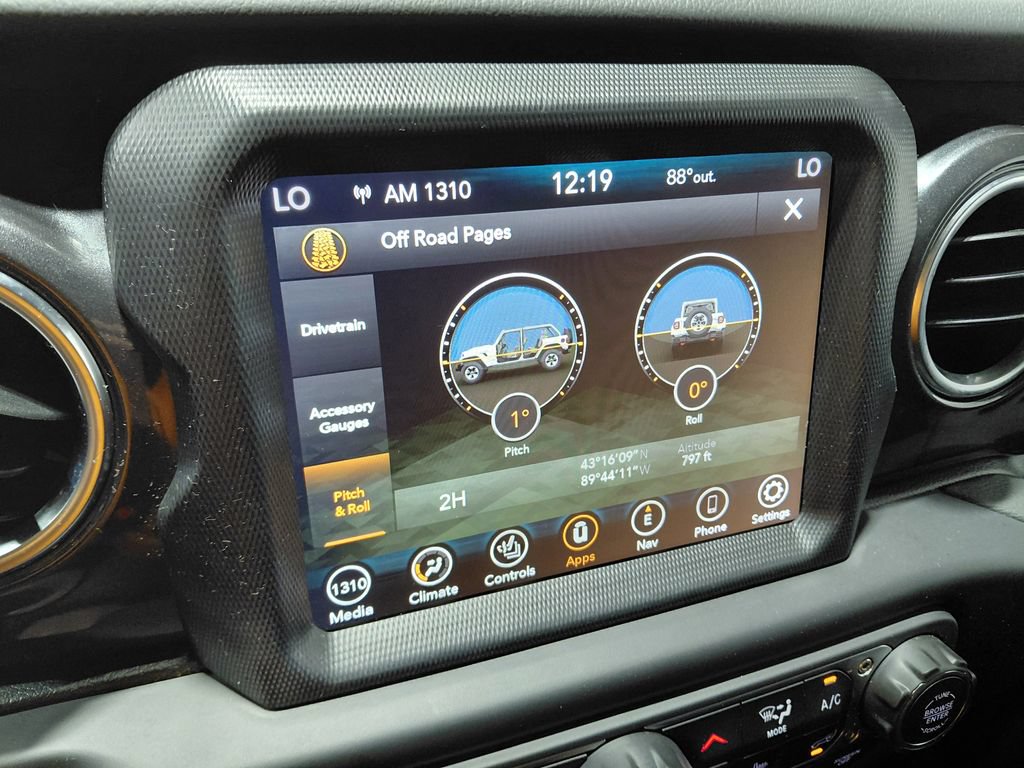 Used 2023 Jeep Wrangler Unlimited Sahara AWD/4WD image 9