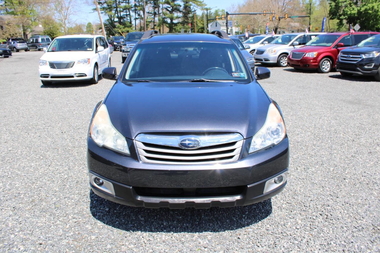 Used 2012 Subaru Outback 2.5i Premium w/ All-Weather Pkg AWD/4WD image 3