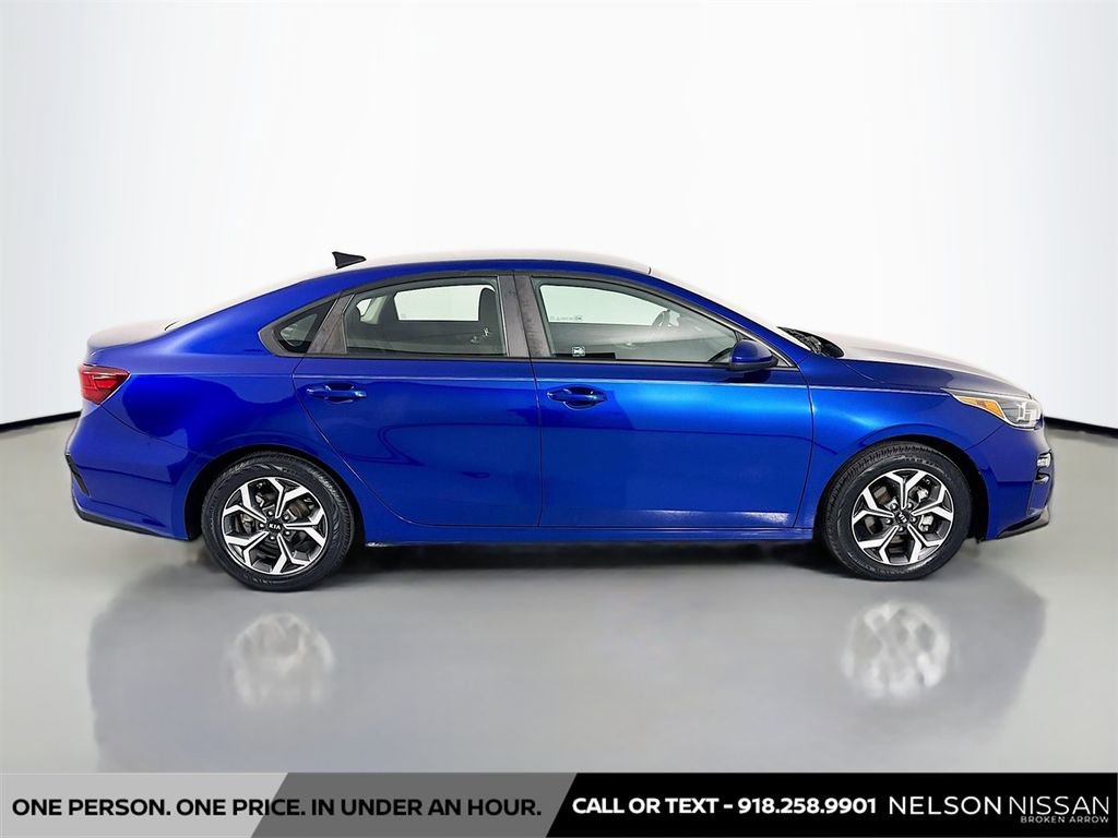 Used 2019 Kia Forte LXS FWD image 4