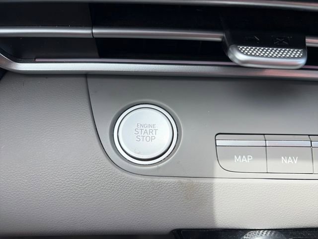 Used 2024 Hyundai Elantra SEL FWD image 24
