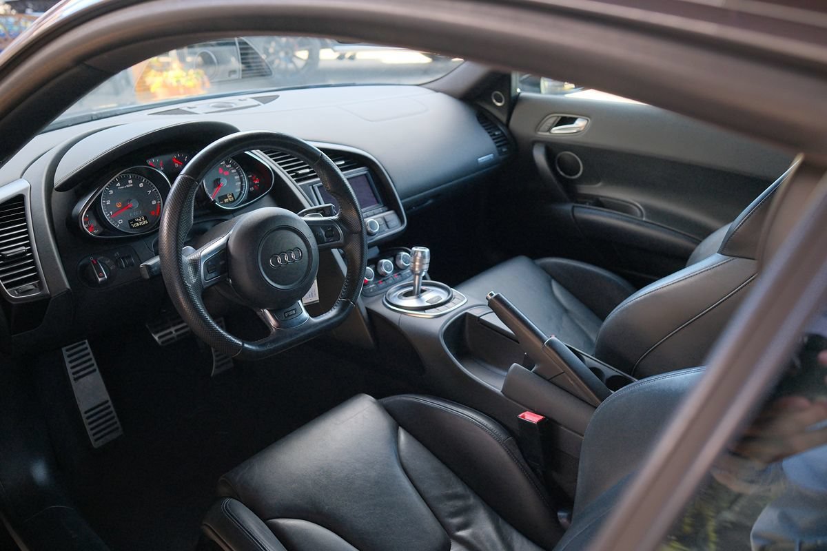 Used 2012 Audi R8 V8 AWD/4WD image 9