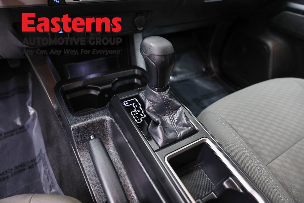 Used 2021 Toyota Tacoma SR RWD image 12