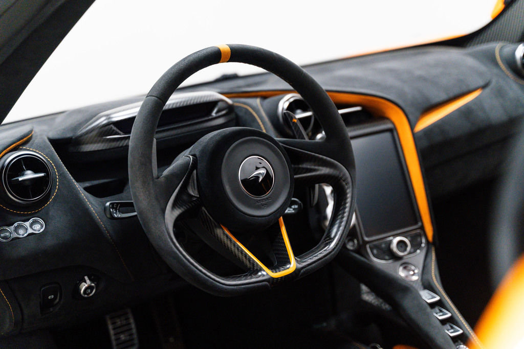 Used 2022 McLaren 765LT RWD image 6