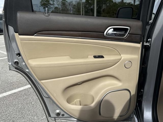 Used 2018 Jeep Grand Cherokee Overland image 9