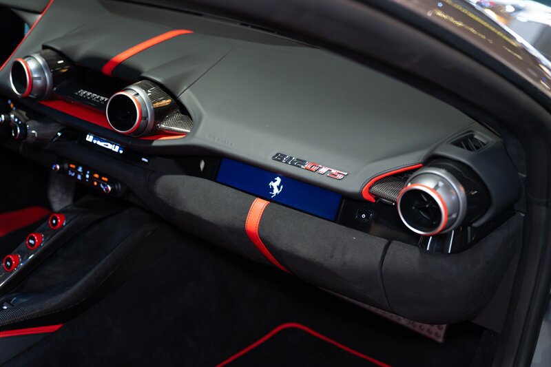 Used 2023 Ferrari 812 GTS RWD image 18