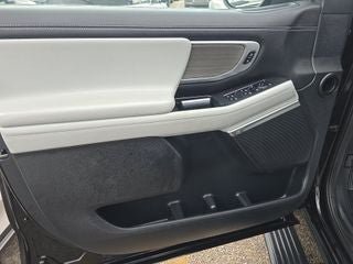 Used 2025 Ford Expedition Platinum w/ Driver's Package AWD/4WD image 12