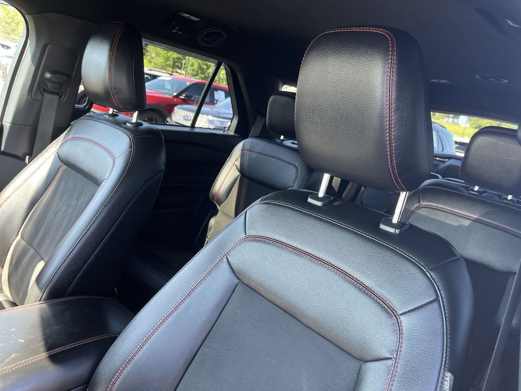 Used 2022 Ford Explorer ST-Line AWD/4WD image 11