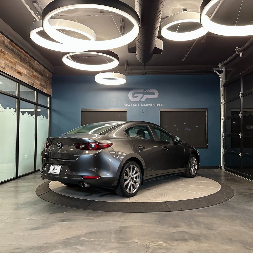 Used 2022 MAZDA MAZDA3 s image 3