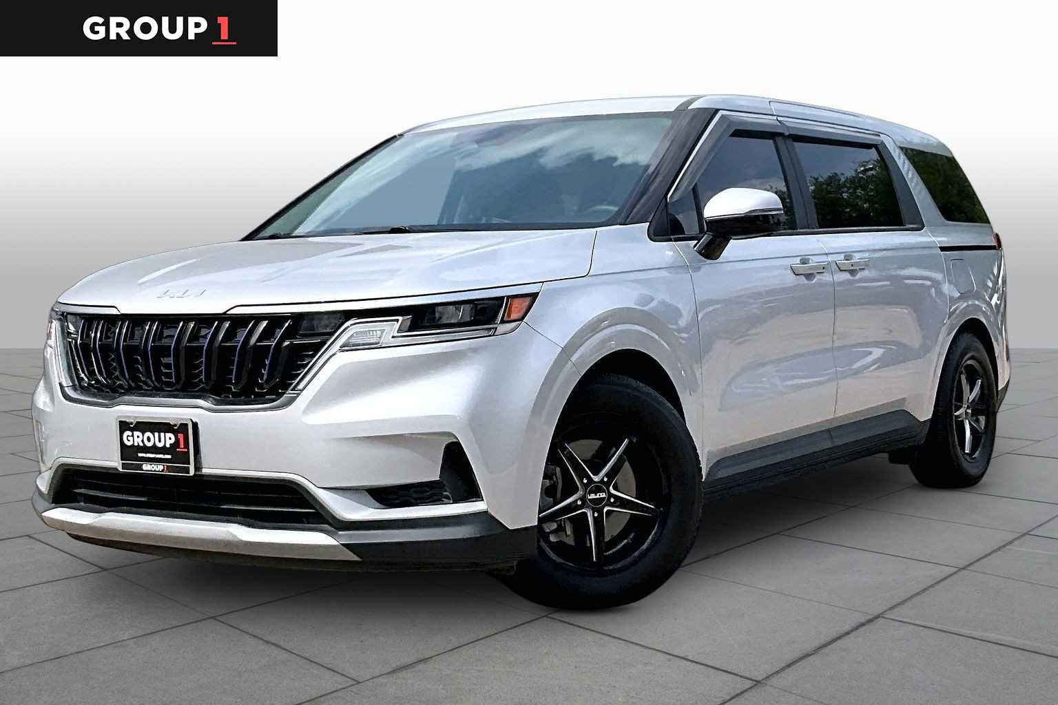 Used 2023 Kia Carnival LX