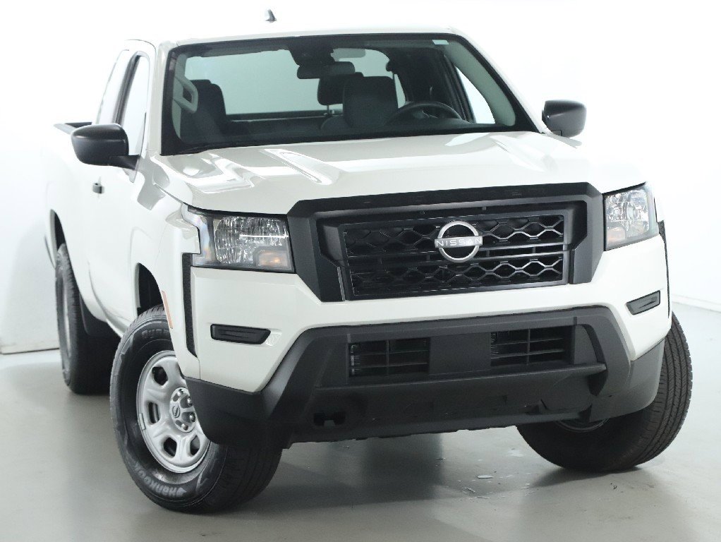 Used 2024 Nissan Frontier S w/ S Utility Package image 2