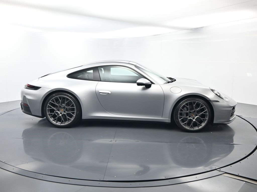 Certified 2025 Porsche 911 Carrera image 16