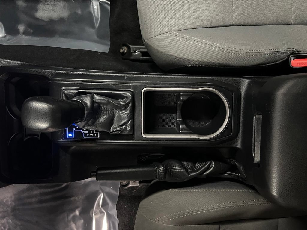 Used 2020 Toyota Tacoma SR AWD/4WD image 26