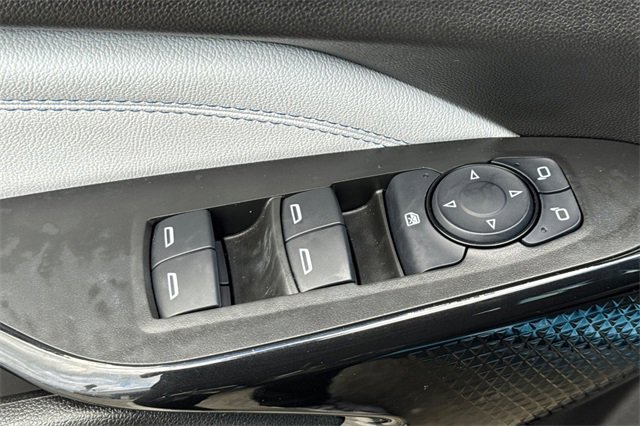 Used 2025 Chevrolet Trax LT w/ Driver Confidence Package image 12