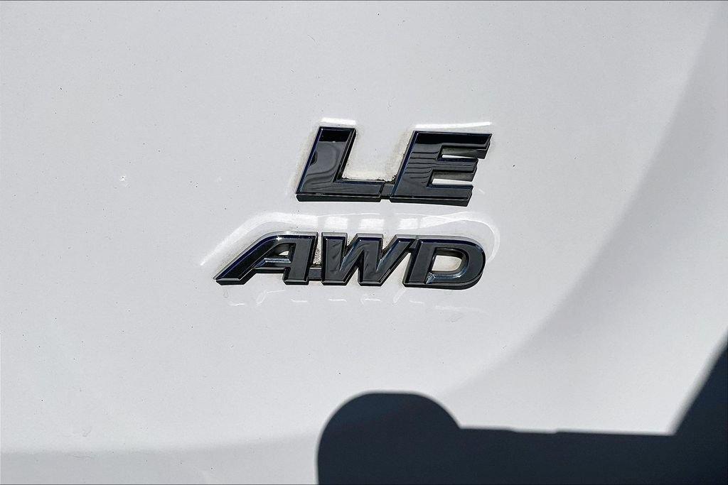 Used 2013 Toyota RAV4 LE AWD/4WD image 7