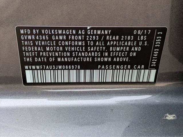 Used 2018 Volkswagen Golf 4-Door image 16