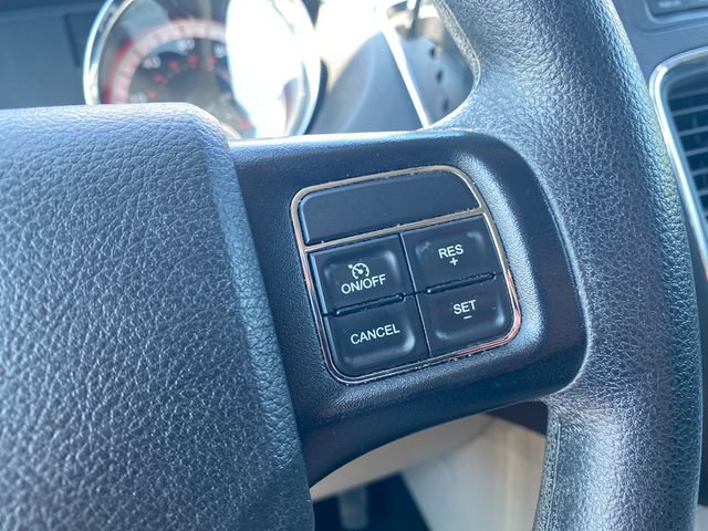 Used 2016 Dodge Grand Caravan SXT FWD image 31