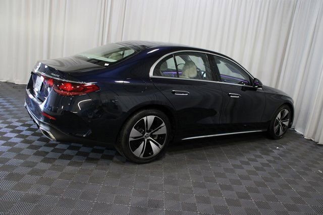 New 2026 Mercedes-Benz E 350 4MATIC Sedan image 6