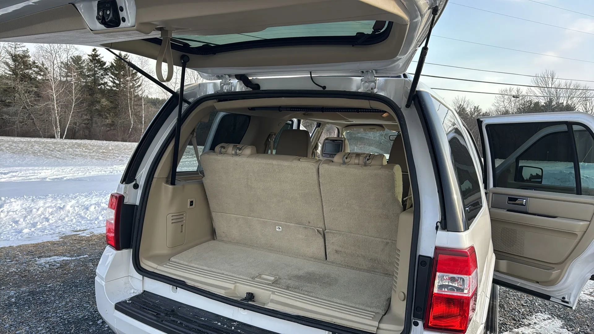 Used 2015 Ford Expedition Limited w/ Equipment Group 301A AWD/4WD image 13