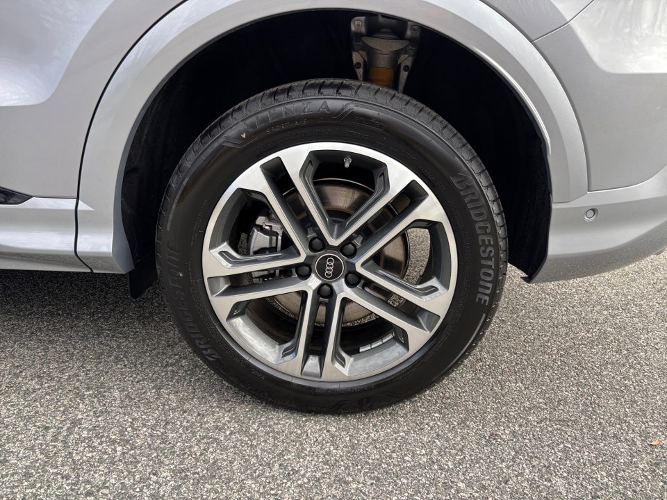 New 2025 Audi Q5 Premium Plus image 22