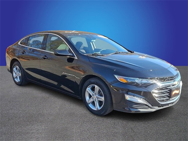 Used 2024 Chevrolet Malibu LT image 3