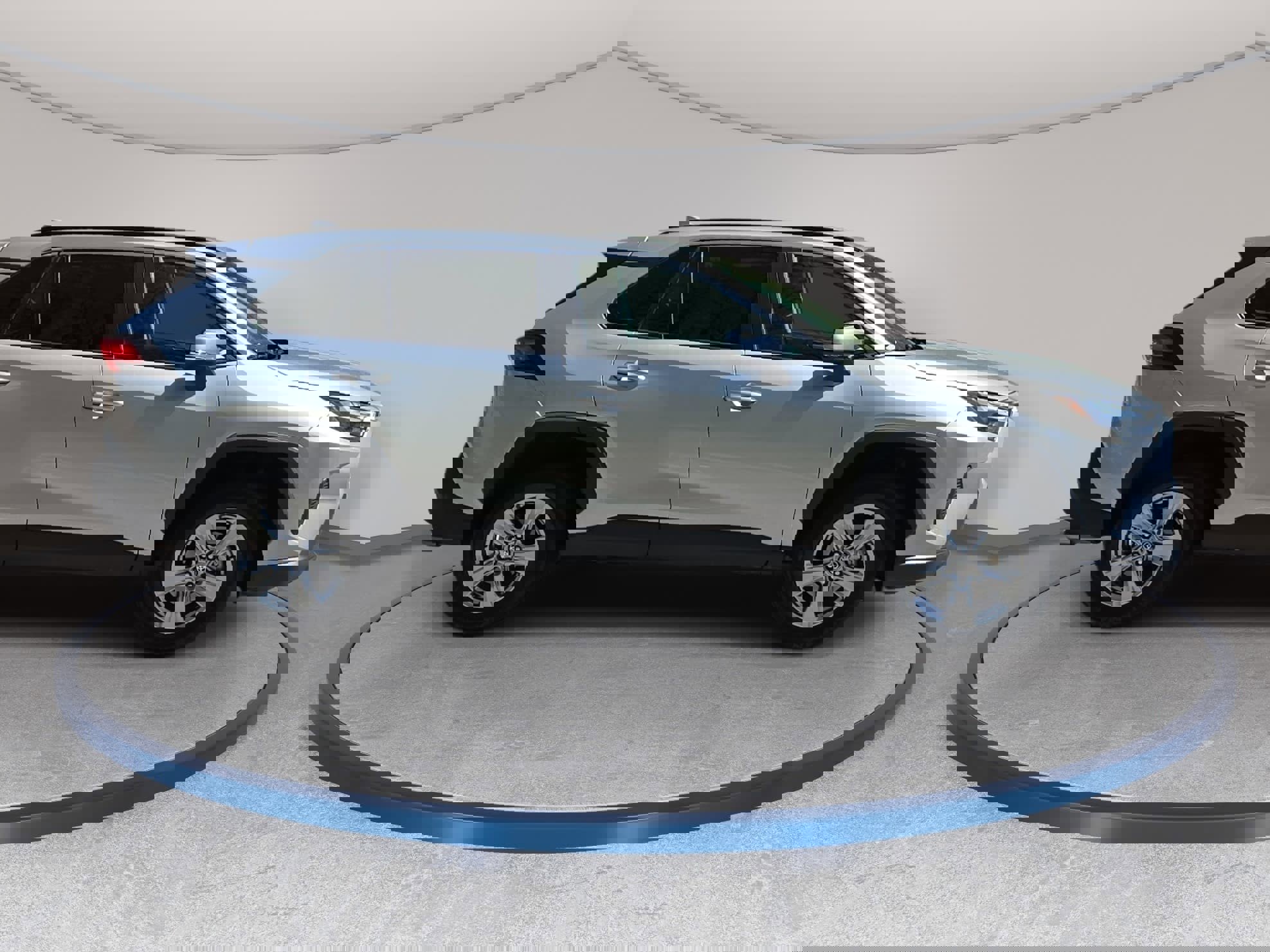 Used 2024 Toyota RAV4 XLE image 4