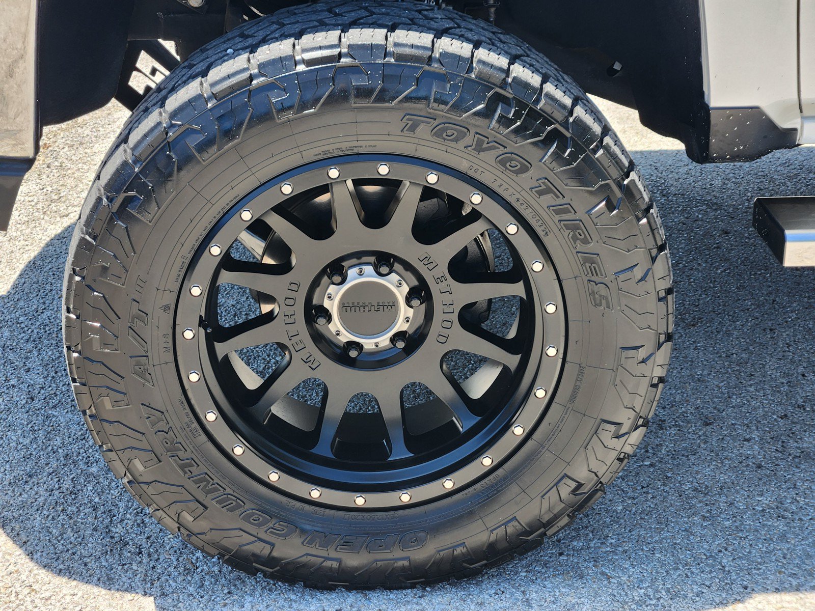 Used 2018 Chevrolet Silverado 1500 LTZ w/ Texas Edition AWD/4WD image 29
